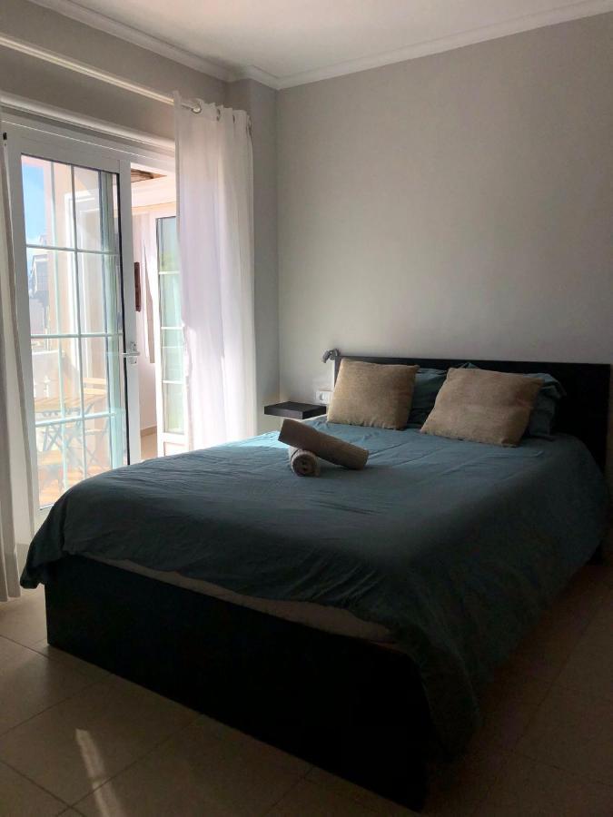 Duque Nest Hostel Адехе Экстерьер фото