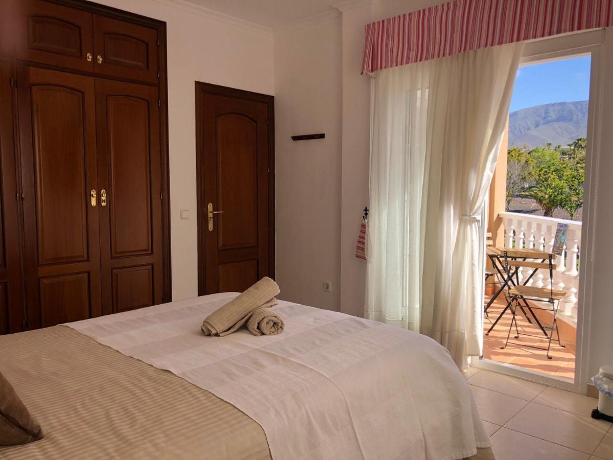 Duque Nest Hostel Адехе Экстерьер фото