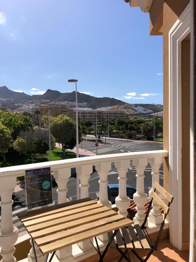 Duque Nest Hostel Адехе Экстерьер фото