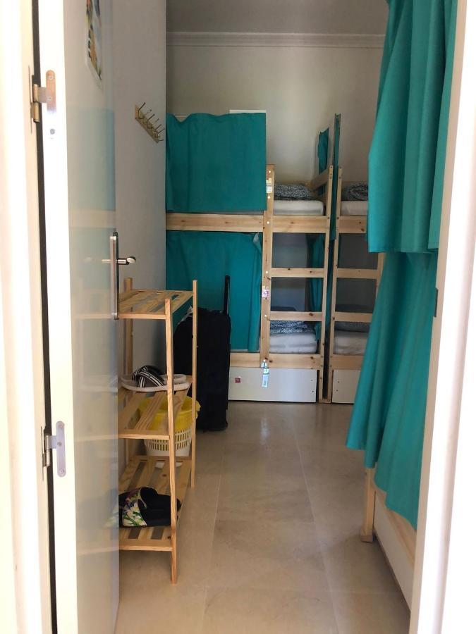 Duque Nest Hostel Адехе Экстерьер фото