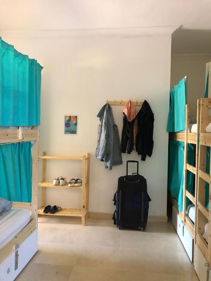 Duque Nest Hostel Адехе Экстерьер фото