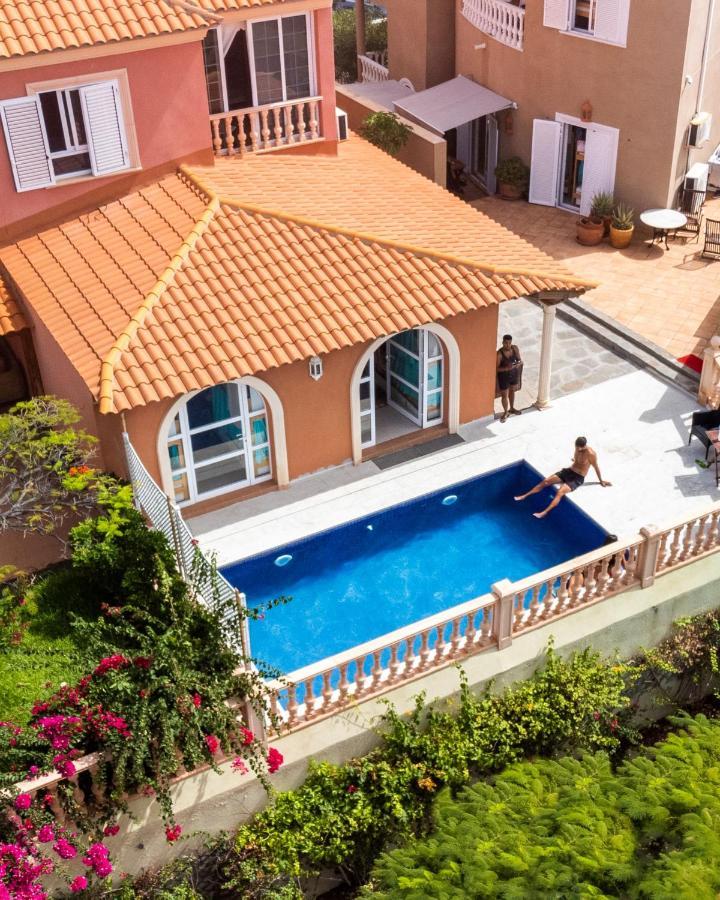Duque Nest Hostel Адехе Экстерьер фото