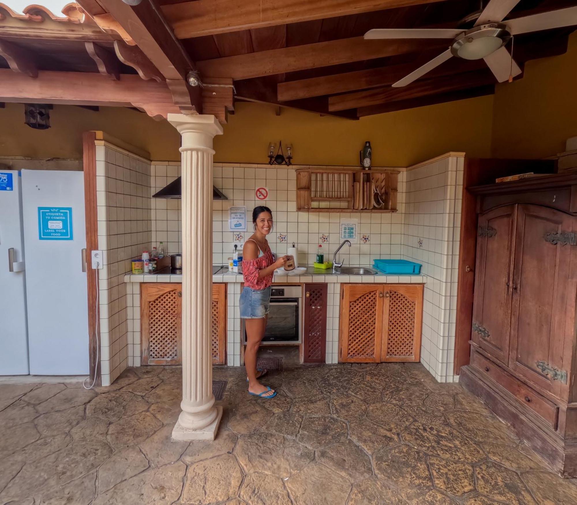 Duque Nest Hostel Адехе Экстерьер фото